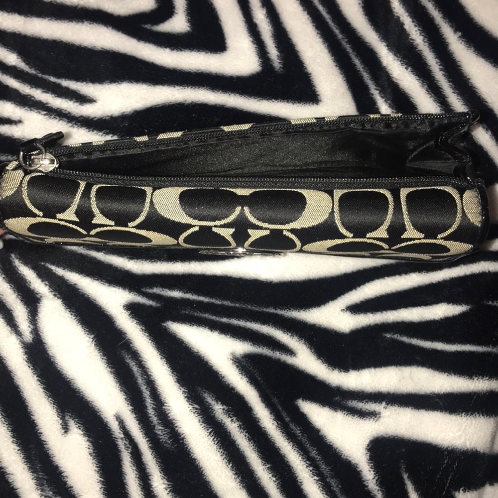 Coach Wallet - Picture 5 of 5